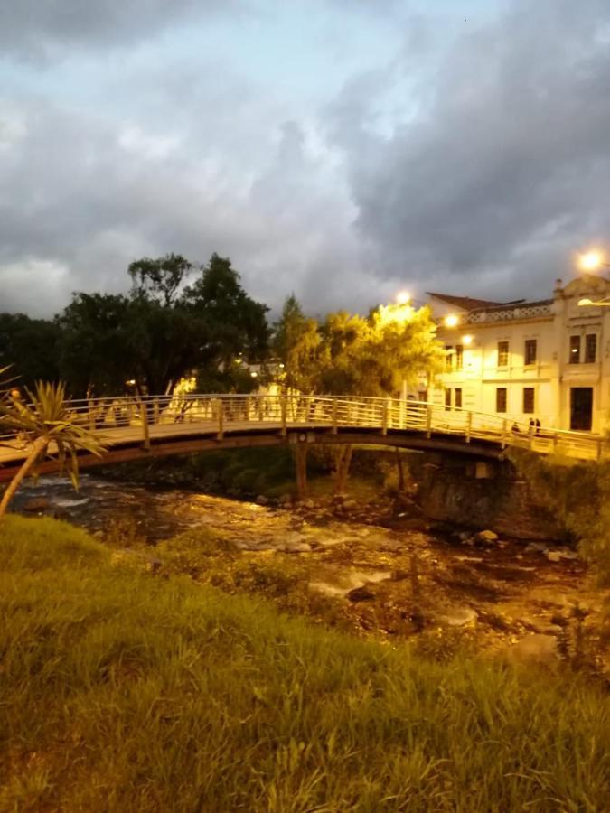 Bed and Breakfast Casatodosantos Cuenca Esterno foto